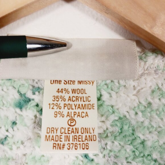 Boyne Valley Weavers Hand Crafted Ireland Mint Green Plaid Poncho Wool blend O/S - Picture 4 of 10